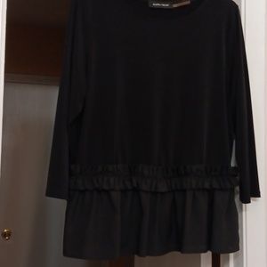 IVANKA TRUMP Black Top with ruffles